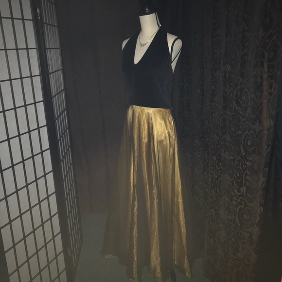 Formal Dress - Picture 6 of 6